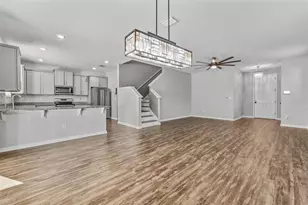 7746 Sunshine Bridge Ave, Gibsonton, FL 33534 - Photo 5