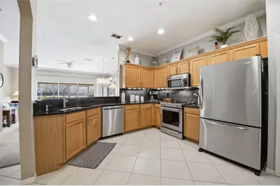 11125 Kapok Grand Circle, Madeira Beach, FL 33708 - Photo 11