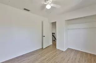 14805 Lake Forest Dr, Lutz, FL 33559 - Photo 23