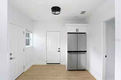 207 S Duncan Avenue, Clearwater, FL 33755 - Photo 5