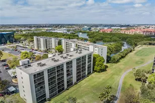 900 Cove Cay Dr, Clearwater, FL 33760 - Photo 39