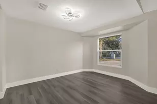 18803 Tracer Dr, Lutz, FL 33549 - Photo 7