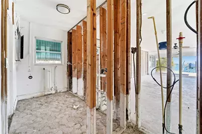 14555 N Bayshore Drive, Madeira Beach, FL 33708 - Photo 17