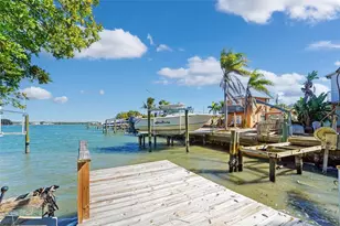 14555 N Bayshore Dr, Madeira Beach, FL 33708 - Photo 3