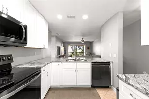 3001 58th Ave S, Saint Petersburg, FL 33712 - Photo 13
