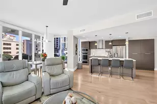 175 1st St S, Saint Petersburg, FL 33701 - Photo 17