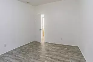 7029 Forbes Rd, Zephyrhills, FL 33540 - Photo 31