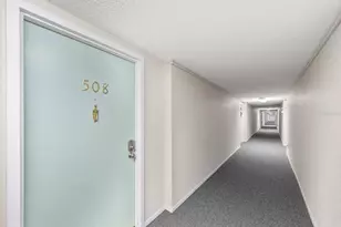 255 Dolphin Point, Clearwater Beach, FL 33767 - Photo 9