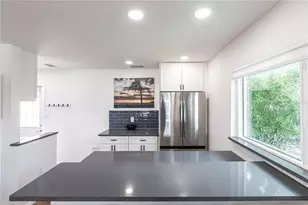 6020 Midnight Pass Rd, Sarasota, FL 34242 - Photo 11