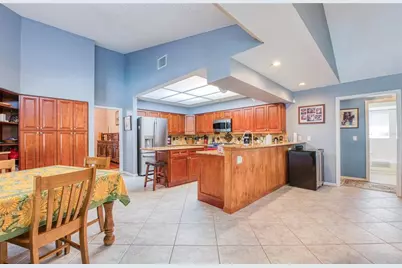 4901 Hallstead Way, Tampa, FL 33647 - Photo 17