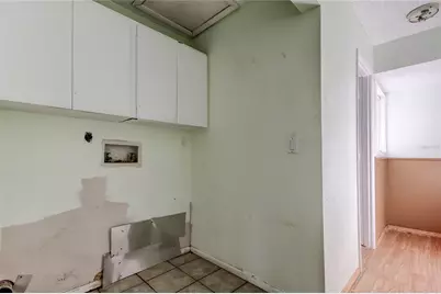 965 Whitman Drive, Sarasota, FL 34243 - Photo 15