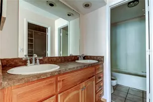 965 Whitman Dr, Sarasota, FL 34243 - Photo 19