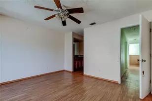 965 Whitman Dr, Sarasota, FL 34243 - Photo 17