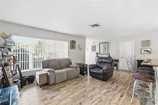 6801 15th St S, Saint Petersburg, FL 33705 - Photo 9