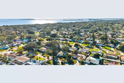 6801 15th Street S, Saint Petersburg, FL 33705 - Photo 27