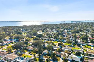 6801 15th St S, Saint Petersburg, FL 33705 - Photo 27