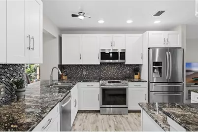 6801 15th Street S, Saint Petersburg, FL 33705 - Photo 13