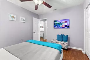 5596 100th Way N, Saint Petersburg, FL 33708 - Photo 9