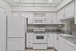 1503 Cordova Green, Seminole, FL 33777 - Photo 11