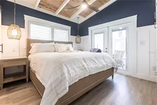 6020 Midnight Pass Rd, Sarasota, FL 34242 - Photo 9