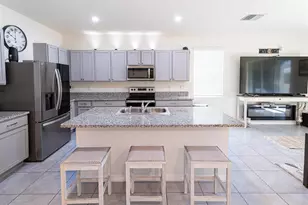 2910 Boxwood Grove Row, Wesley Chapel, FL 33543 - Photo 5