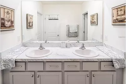 2910 Boxwood Grove Row, Wesley Chapel, FL 33543 - Photo 17