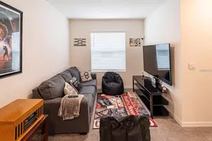 2910 Boxwood Grove Row, Wesley Chapel, FL 33543 - Photo 15