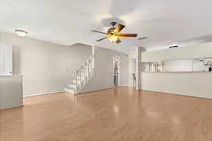 12668 Castle Hill Dr, Tampa, FL 33624 - Photo 5