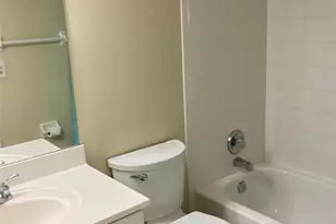 5920 80th St N, Saint Petersburg, FL 33709 - Photo 13