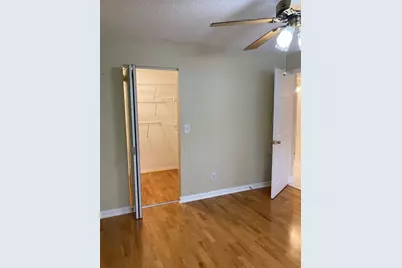 5920 80th Street N #204, Saint Petersburg, FL 33709 - Photo 11