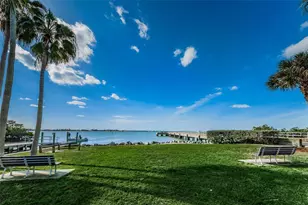 2015 Park St N, Saint Petersburg, FL 33710 - Photo 33