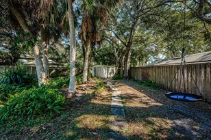 2015 Park St N, Saint Petersburg, FL 33710 - Photo 27