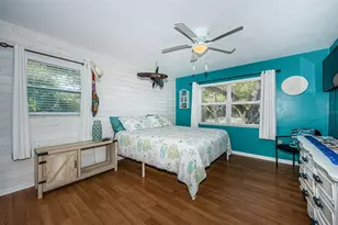 2015 Park St N, Saint Petersburg, FL 33710 - Photo 15