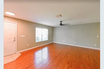 37706 Aaralyn Road, Zephyrhills, FL 33542 - Photo 7