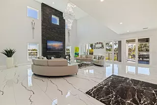 6062 Bayou Grande Blvd NE, Saint Petersburg, FL 33703 - Photo 11