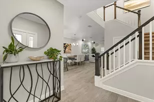 171 Valencia Cir, Saint Petersburg, FL 33716 - Photo 5