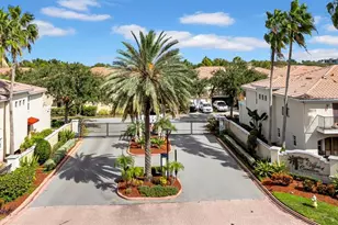 171 Valencia Cir, Saint Petersburg, FL 33716 - Photo 1