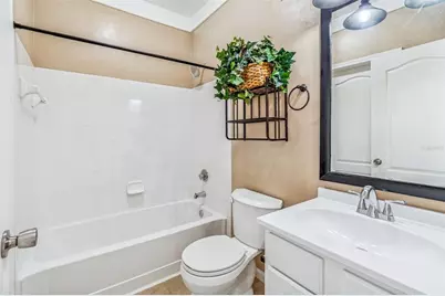10434 Villa View Circle, Tampa, FL 33647 - Photo 9