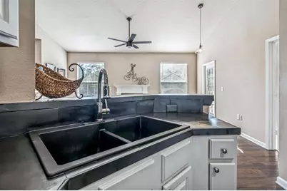 10434 Villa View Circle, Tampa, FL 33647 - Photo 13