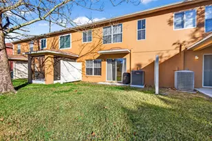 10851 Kensington Park Ave, Riverview, FL 33578 - Photo 31