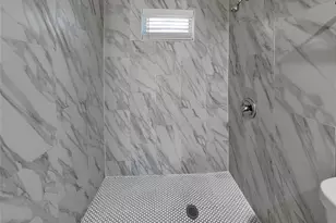 [Address not provided], Sarasota, FL 34231 - Photo 9