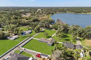 812 Chastain Rd, Seffner, FL 33584 - Photo 25