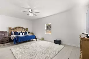 812 Chastain Rd, Seffner, FL 33584 - Photo 11