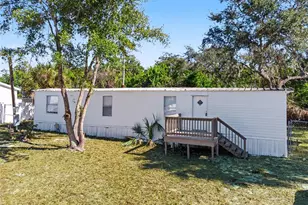 10914 Country Haven Dr, Gibsonton, FL 33534 - Photo 1