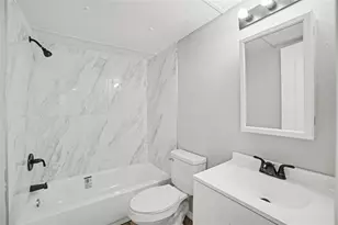 10914 Country Haven Dr, Gibsonton, FL 33534 - Photo 9