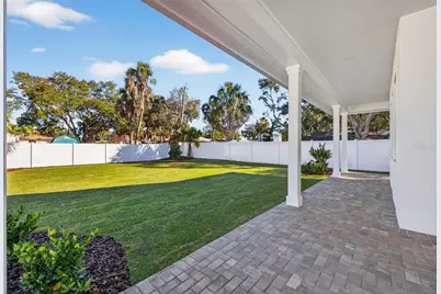 8101 Country Club Road N, Saint Petersburg, FL 33710 - Photo 37