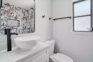 4659 9th Ave S, Saint Petersburg, FL 33711 - Photo 15