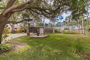 7117 Sunshine Dr S, Saint Petersburg, FL 33705 - Photo 27