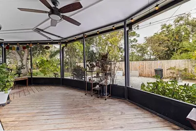 7117 Sunshine Drive S, Saint Petersburg, FL 33705 - Photo 15