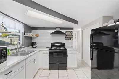 9101 Hunt Club Lane, Port Richey, FL 34668 - Photo 21